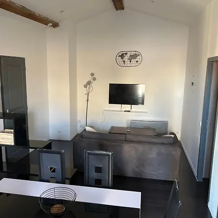 Apartment La Mansarde De La Lone