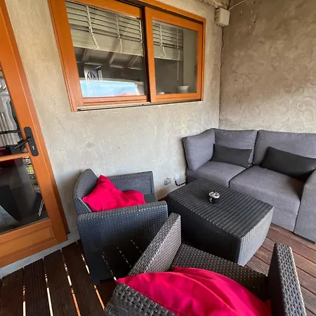 Apartman La Mansarde De La Lone