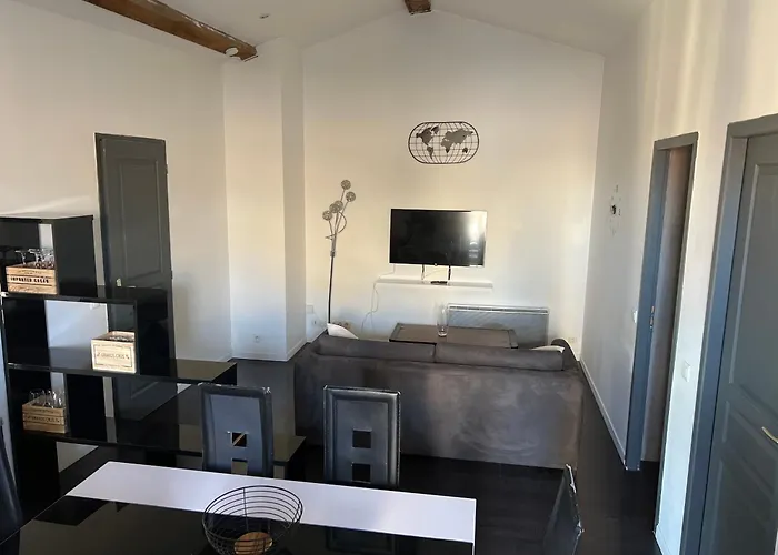 Apartment La Mansarde De La Lone